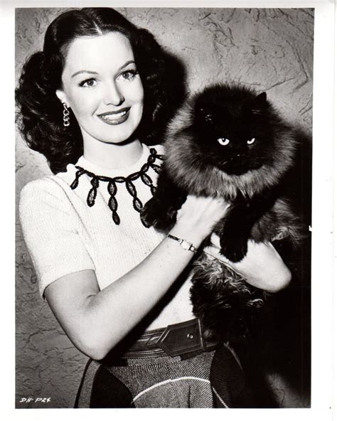 A Glimpse into Dorothy Hart's Personal Life and Relationships