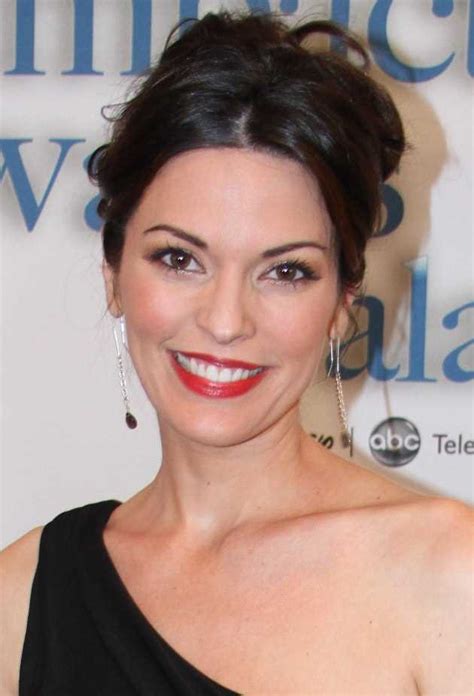 About Alana De LaGarza's Achievements and Financial Success