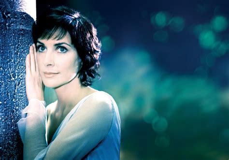 About Enya's Physique and Age