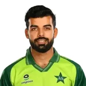 About Shadab Malik's Age, Height, and Figure