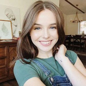 Acacia Brinley's Financial Success and Worth