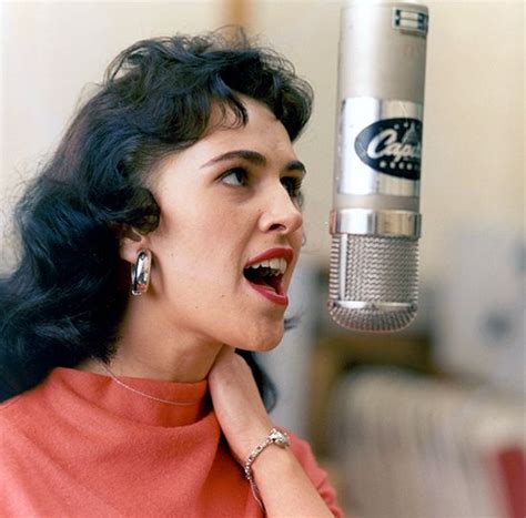 Age, Height, and Figure: Facts about Wanda Jackson's Personal Life