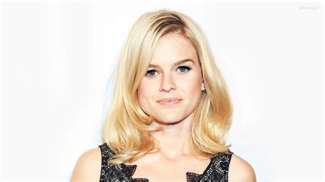 Alice Eve - Personal Background