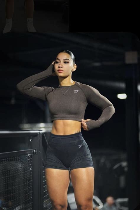 Analyzing Vania Sanchez's Physique: A Fitness Inspiration