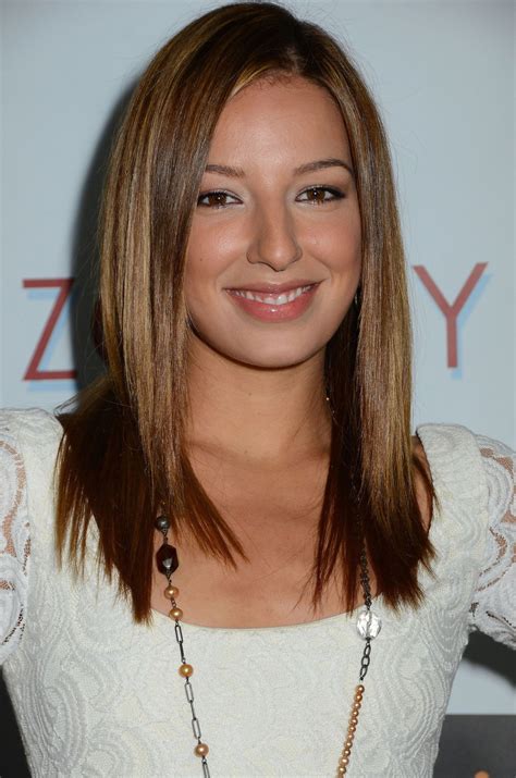 Assessing Vanessa Lengies' Achievements in the Financial Sphere
