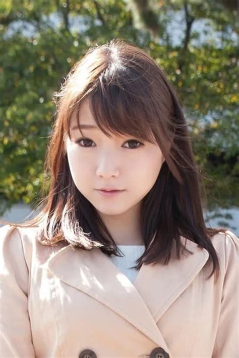 Ayane Suzukawa: Personal Background