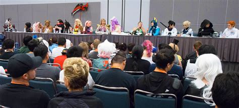 Beyond the Conventions: Influencing and Shaping the Cosplay Community