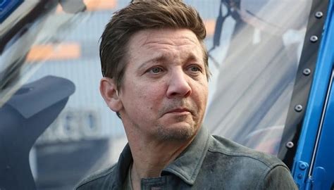 Breaking Barriers: How Jeremy Renner Transitioned from Sports to Acting