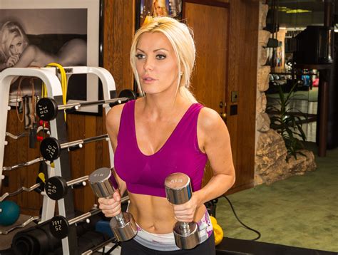 Crystal Harris' Regime and Diet - Unveiling the Secrets to Her Coveted Physique