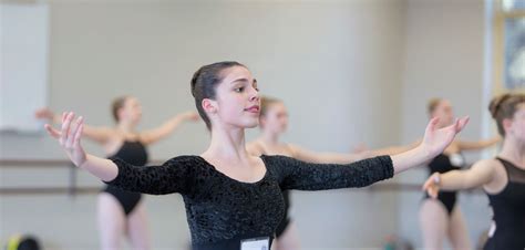 Dancing her way to Success: Maya Farrell and Ballet