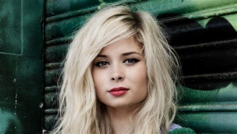 Discovering the Height and Figure of Nina Nesbitt