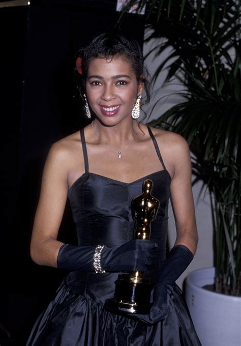 Expanding Her Horizons: Irene Cara's Solo Music Career