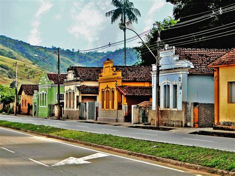 Exploring Baracho's Roots and Upbringing in a Small Brazilian Town
