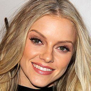 Exploring Elle Evans' Personal Life and Relationships