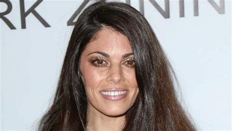 Exploring Lindsay Hartley's Figure: Fitness and Health Regimen