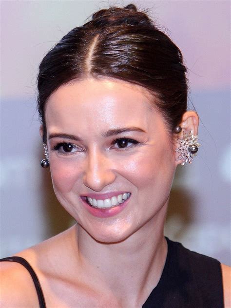 Exploring the Fascinating Details of Julie Estelle's Age and Height