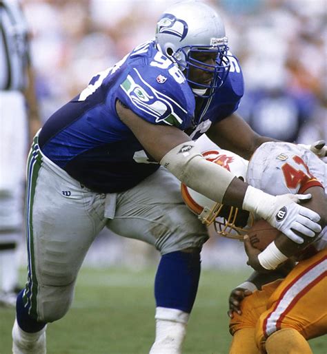 Exploring the Impact of Cortez Kennedy on the NFL