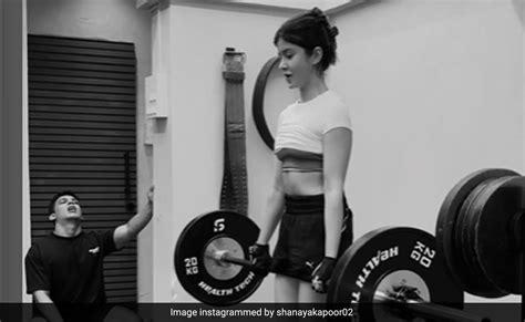 Figure-Perfection: Unlocking Shanaya Sardesai's Fitness Secrets