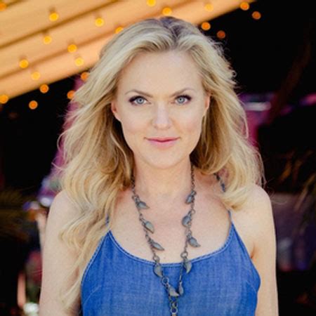 Following the Money Trail: Evaluating Elaine Hendrix's Financial Worth