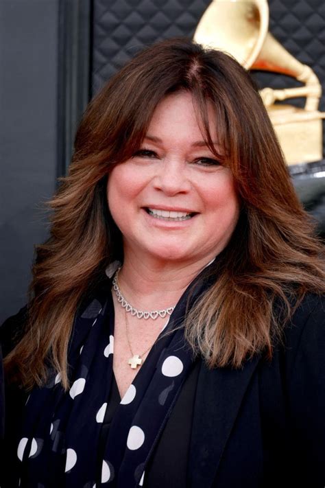 From the World of Entertainment to Business Endeavors: The Impressive Fortune of Valerie Bertinelli