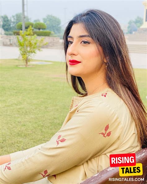 Height, Figure, and Beauty: Farwa Waheed's Alluring Aura