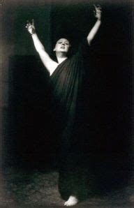 Isadora Duncan: A Revolutionary Dancer Ahead of Her Time