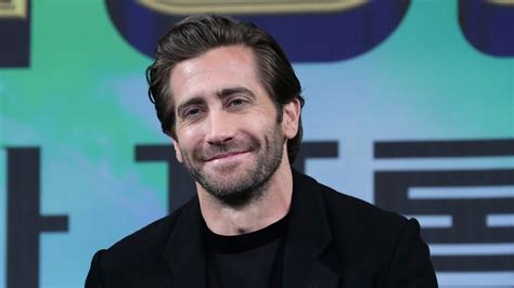 Jake Gyllenhaal's Personal Life: Beyond the Silver Screen