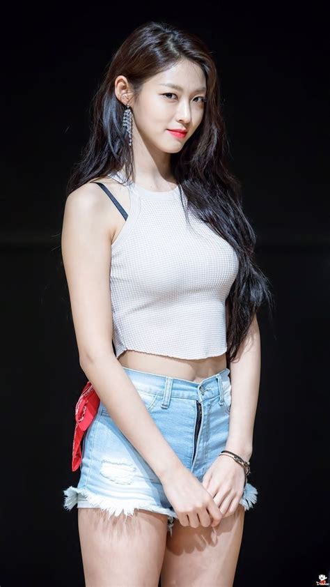 Kim Seolhyun's Height and Figure: Unveiling Her Physical Attributes