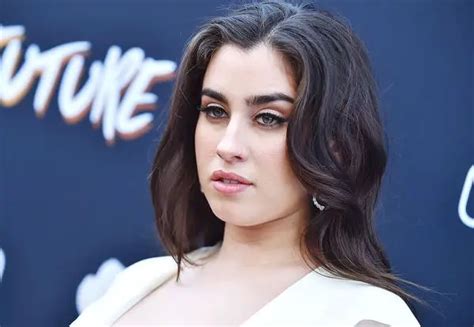 Lauren Jauregui - Height