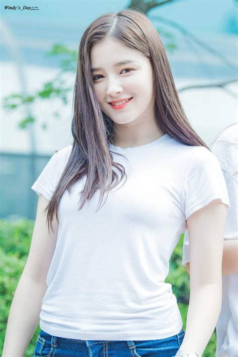 Nancy Jewel Momoland: A Rising K-pop Sensation