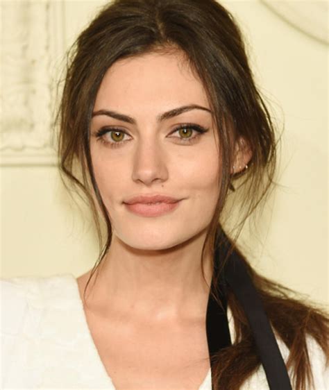 Philanthropy and Activism: Phoebe Tonkin's Impactful Contributions