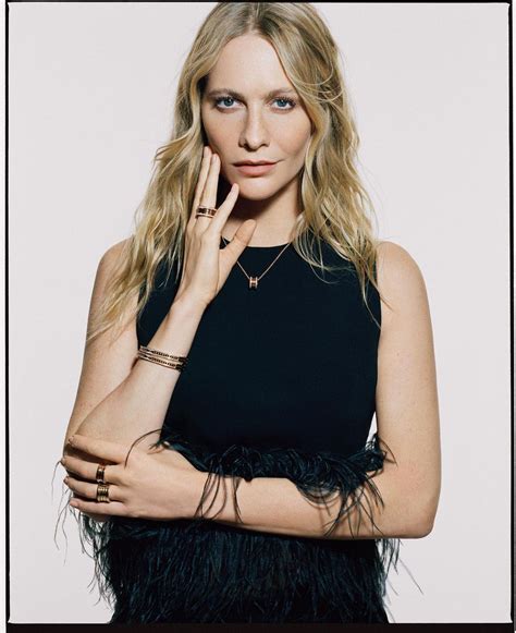 Poppy Delevingne's Age, Height, and Figure