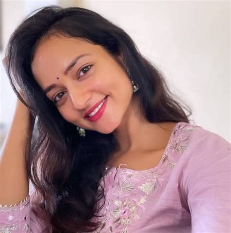 Shanvi Srivastava Biography: Early Life, Career Beginnings, and Success