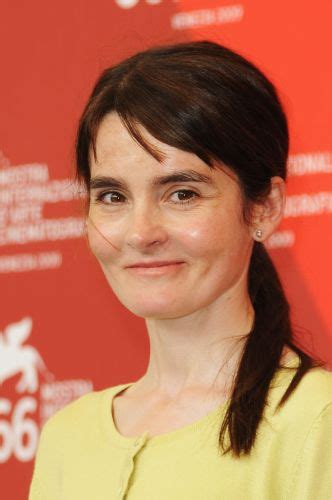 Shirley Henderson Biography: From Early Life to Stardom