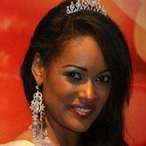 Sindy Saint's Impact Beyond Entertainment: Her Philanthropic Endeavors