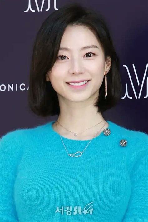 Soo Jin Park - A Rising Star in the Fashion Industry