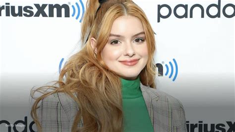 Speaking Out: Ariel Winter's Voice against Cyberbullying and Trolling