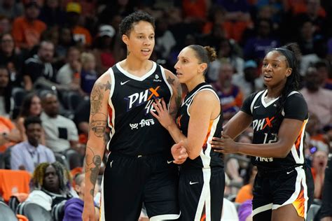 Standing Tall: Revealing Taurasi's Height, Figure, and Fitness Routine