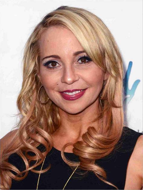 Tara Strong: Height and Figure