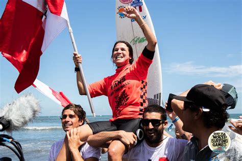The Ascendance of Sofia Mulanovich: From Surfing Enthusiast to Champion
