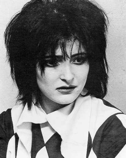 The Early Years: Siouxsie Sioux's Childhood and Musical Beginnings