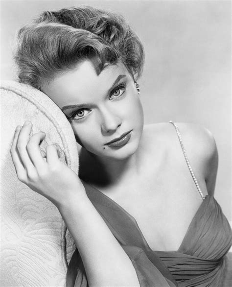 The Transformation of Anne Francis: From Film Star to TV Icon