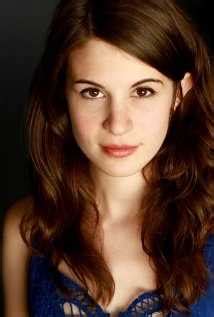 Unveiling Amelia Rose Blaire's Age, Height, and Figure