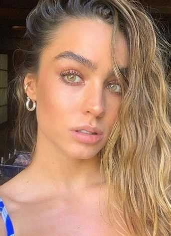 Unveiling Sommer Ray's Age, Height, and Figure