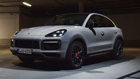 Unveiling the Age and Height of the Enigmatic Cayenne Hot: A Closer Look