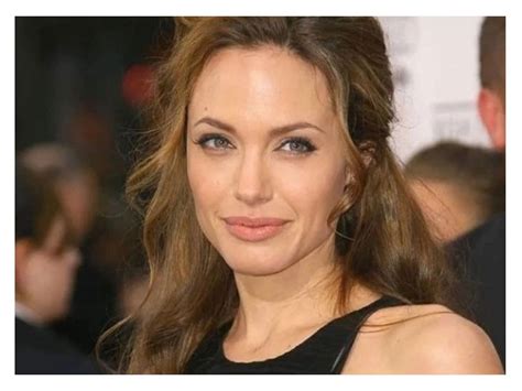 Unveiling the Astounding Physique and Fitness Regimen of the Remarkable Angelina