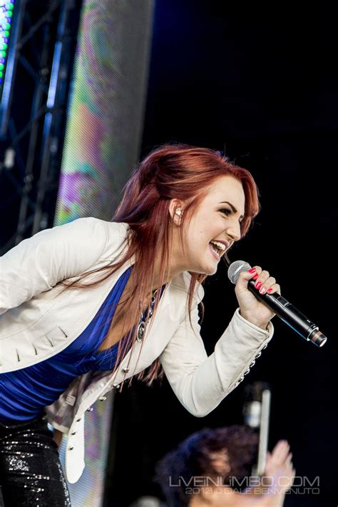 Victoria Duffield: An Emerging Talent in the Music Industry