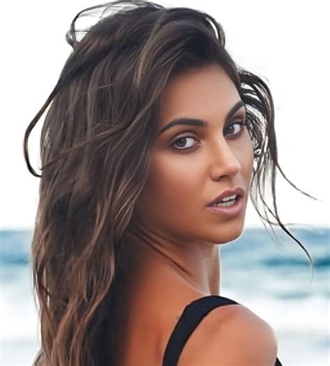 Who is Steph Rayner? Exploring Her Biography and Career